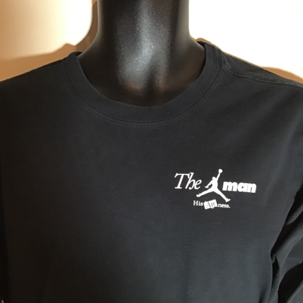 🔥#496 Jordan, unisex, large, see pics. 1 hole on left sleeve, good condition 😎 - Picture 5 of 8